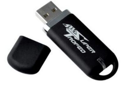 PENDRIVE PLÁSTICO CON TAPA